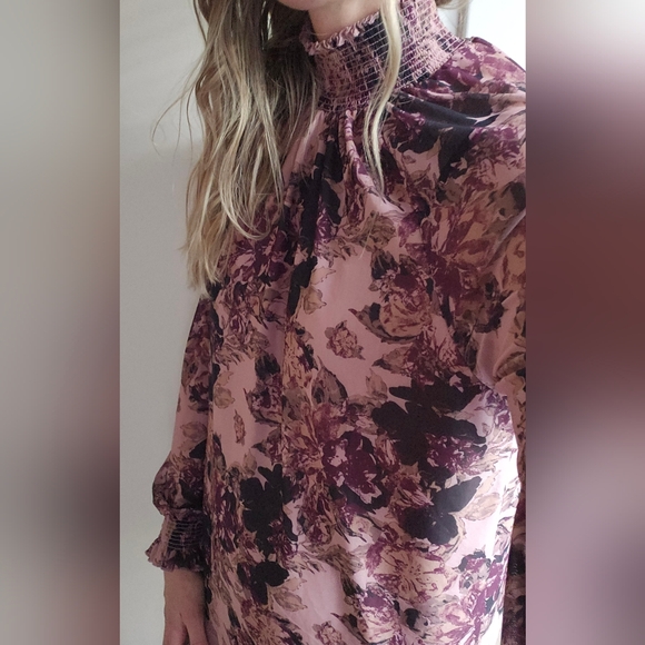 Kathy Ireland Blouse size Large - Picture 12 of 12